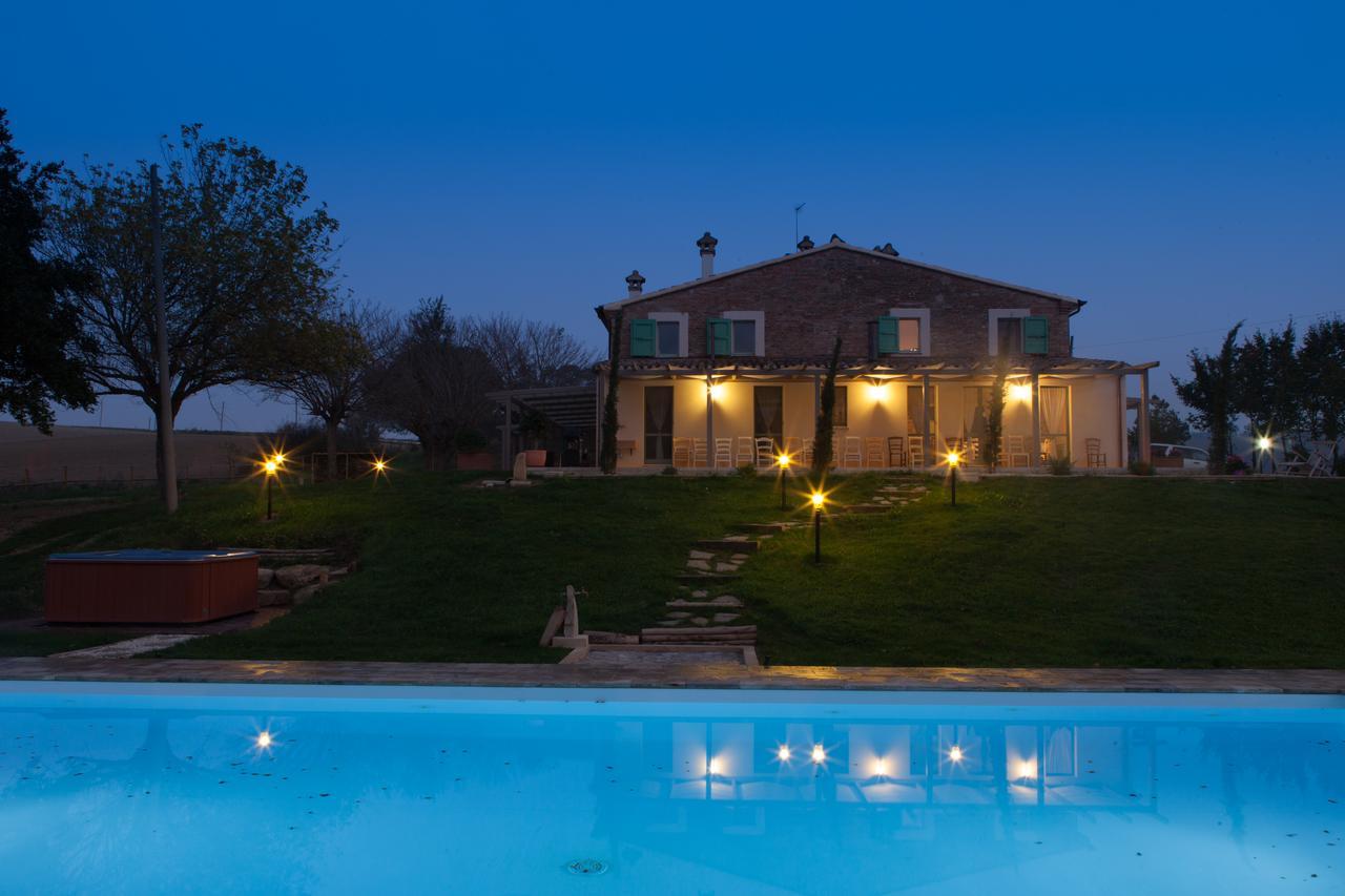 Le Maracla Country House Iesi Exterior photo