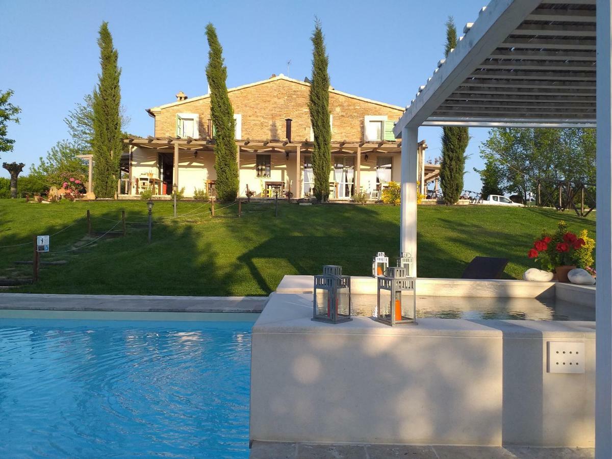 Le Maracla Country House Iesi Exterior photo