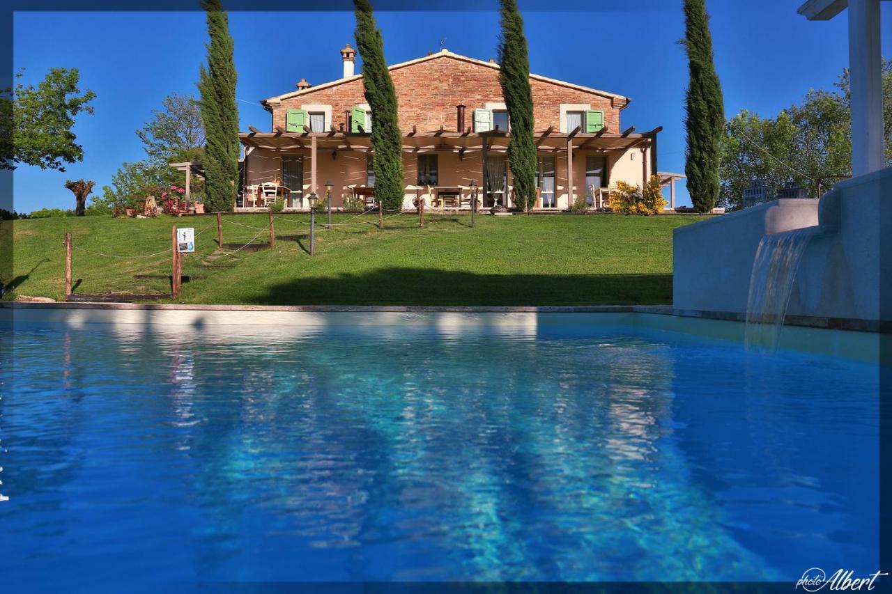 Le Maracla Country House Iesi Exterior photo