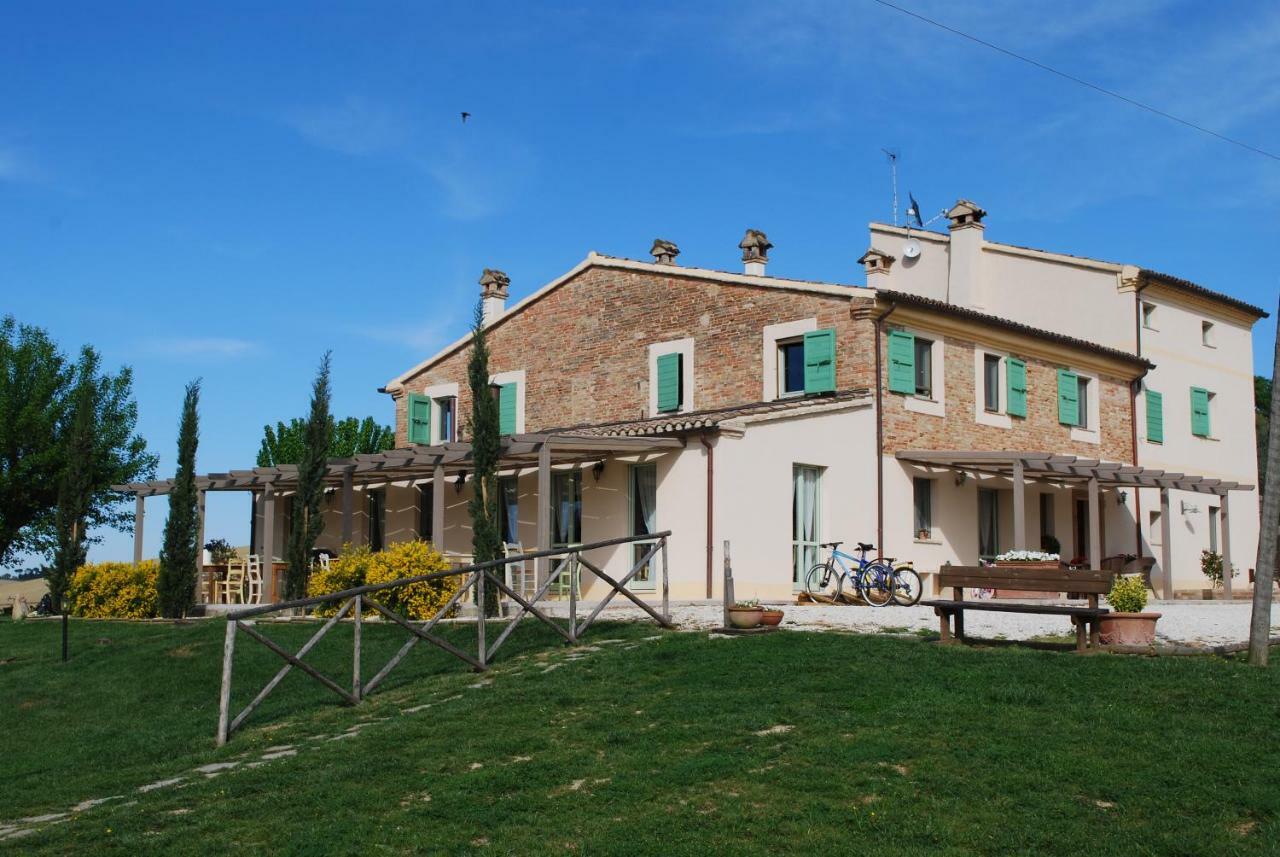 Le Maracla Country House Iesi Exterior photo