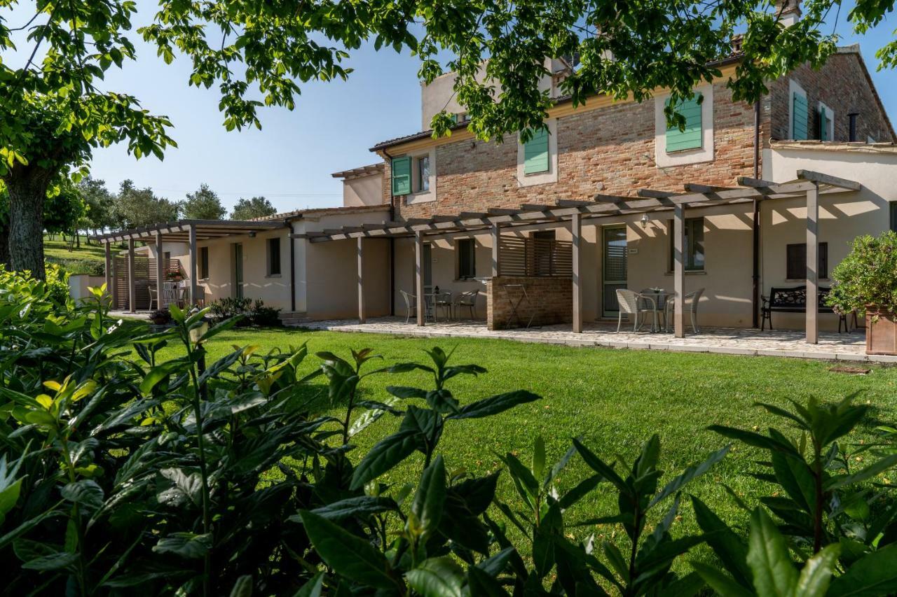 Le Maracla Country House Iesi Exterior photo