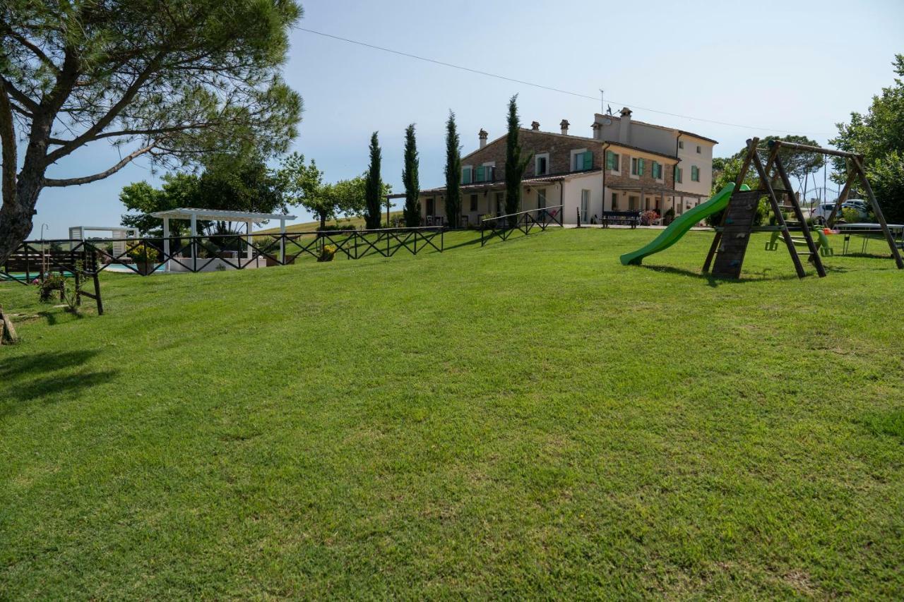Le Maracla Country House Iesi Exterior photo